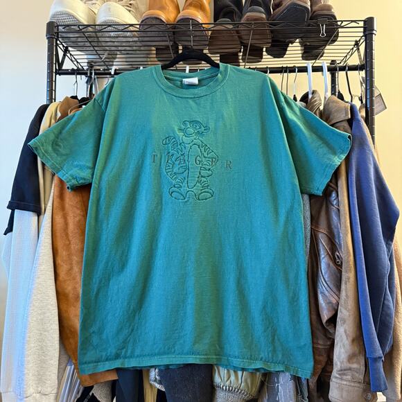 Vintage Tigger embossed Green Shirt XL - Picture 1 of 4